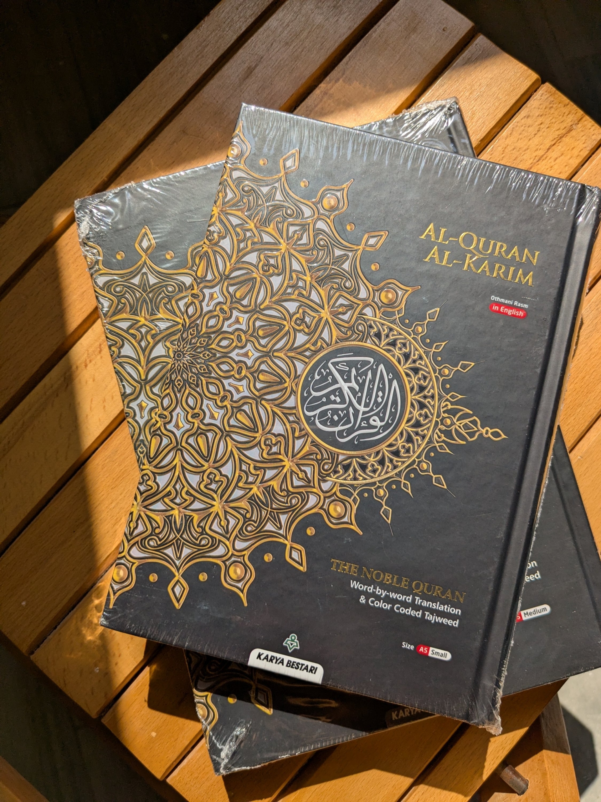 The Noble Qur'an – Word-by-Word Translation & Color-Coded Tajweed (English Edition) Mushaf- Black Only